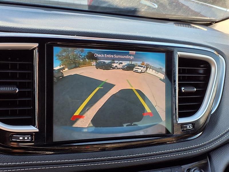 Chrysler Pacifica  2023