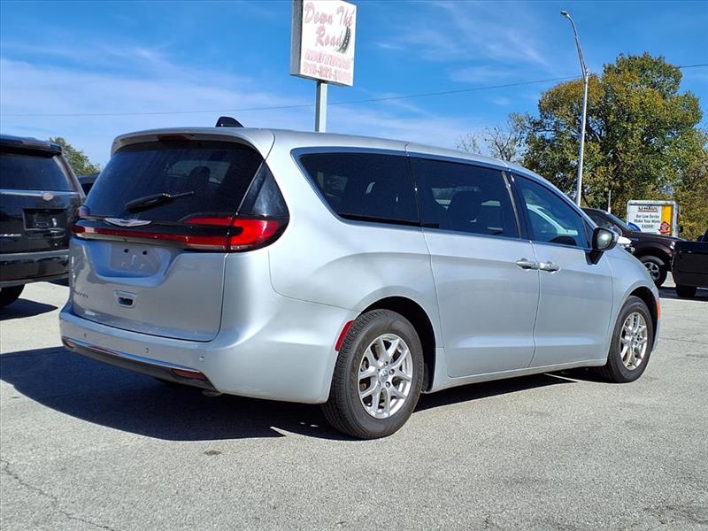 Chrysler Pacifica  2023