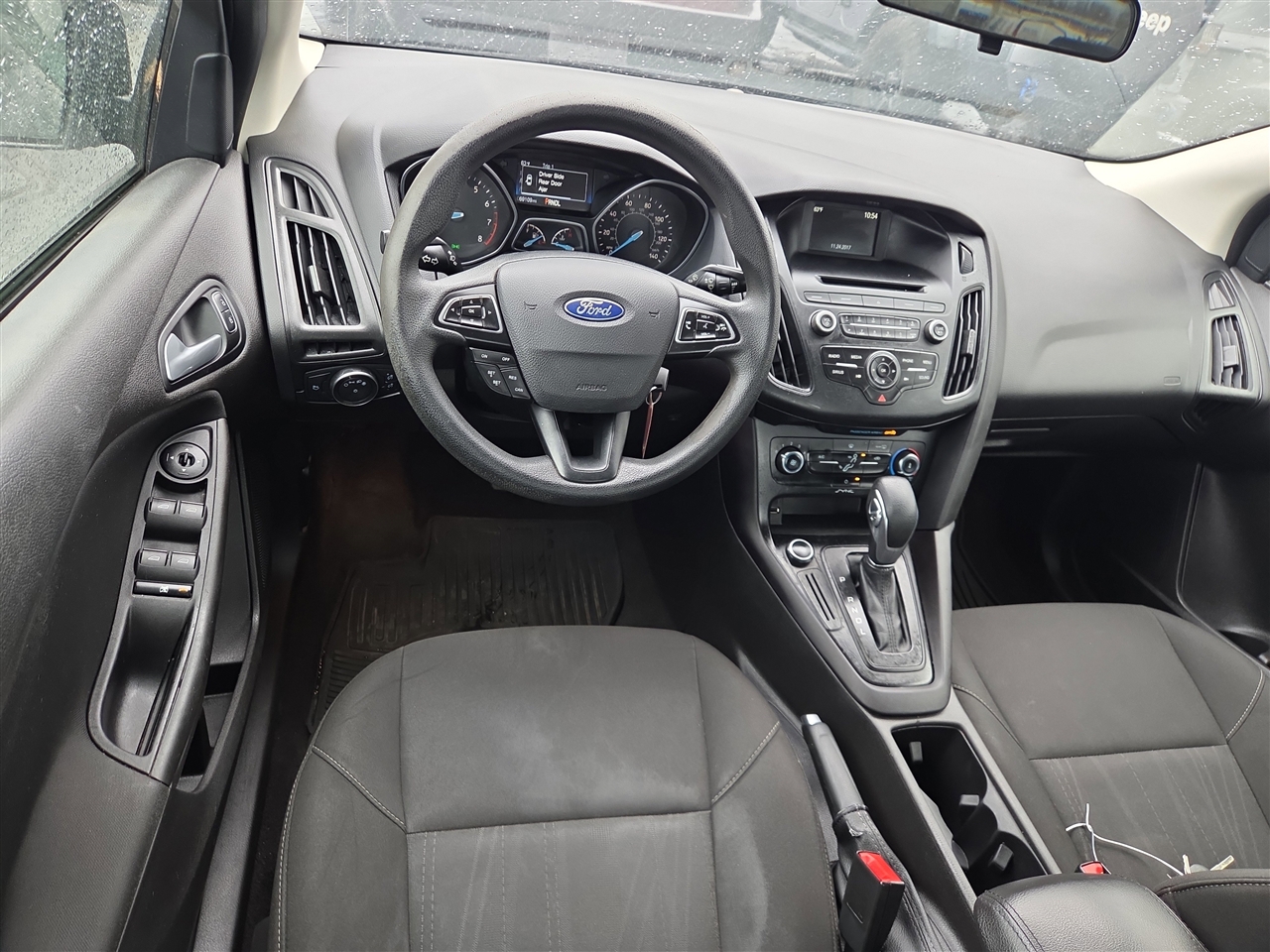 Ford Focus SE Sedan 2017