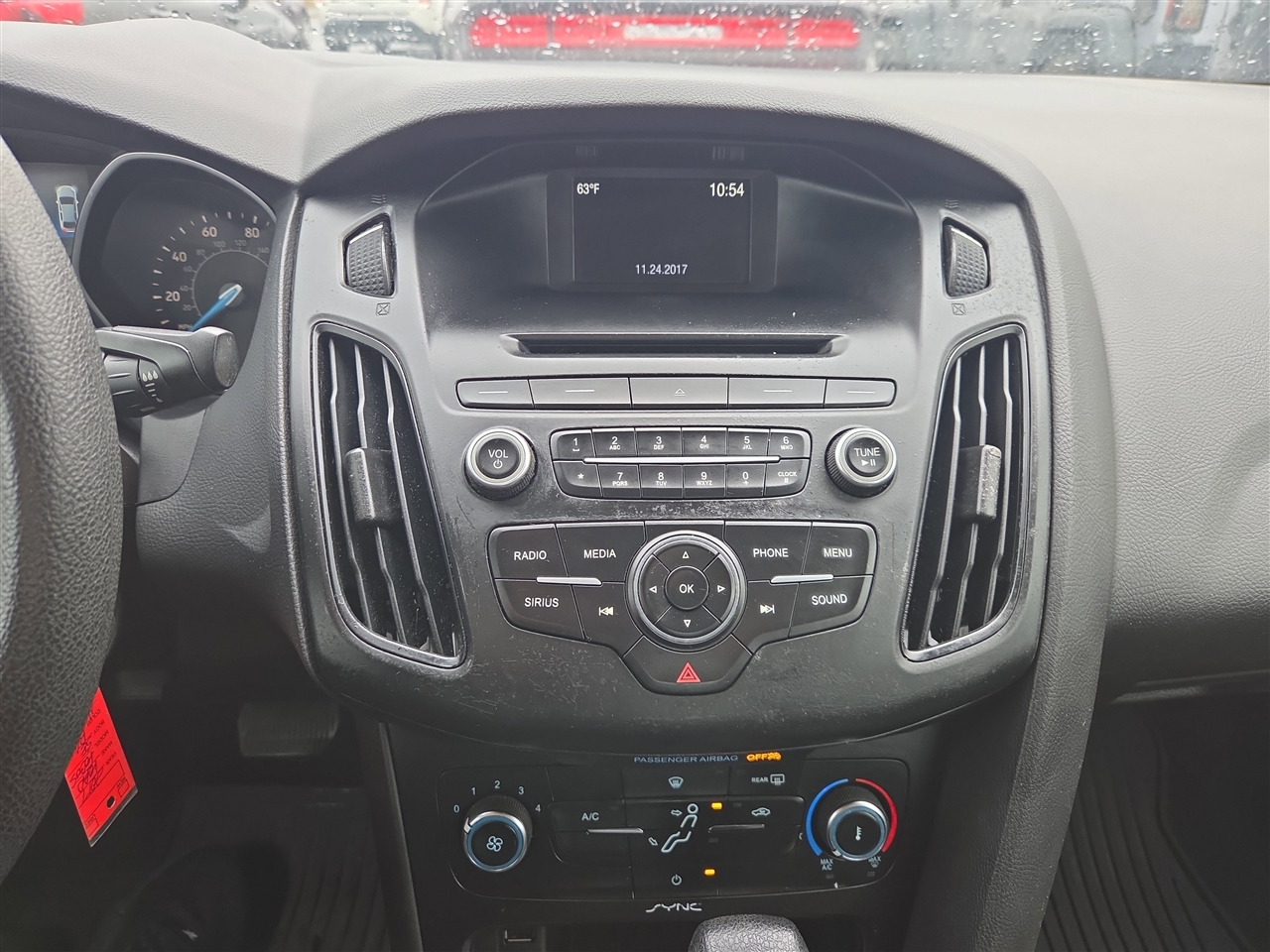 Ford Focus SE Sedan 2017