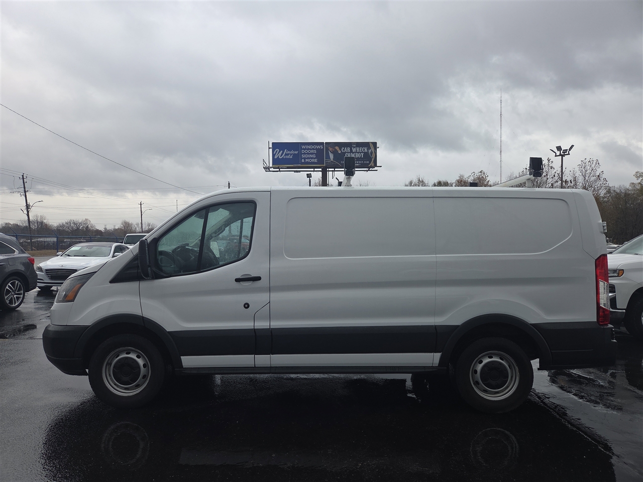 Ford Transit 150 Van Low Roof 60/40 Pass. 130-in. WB 2018