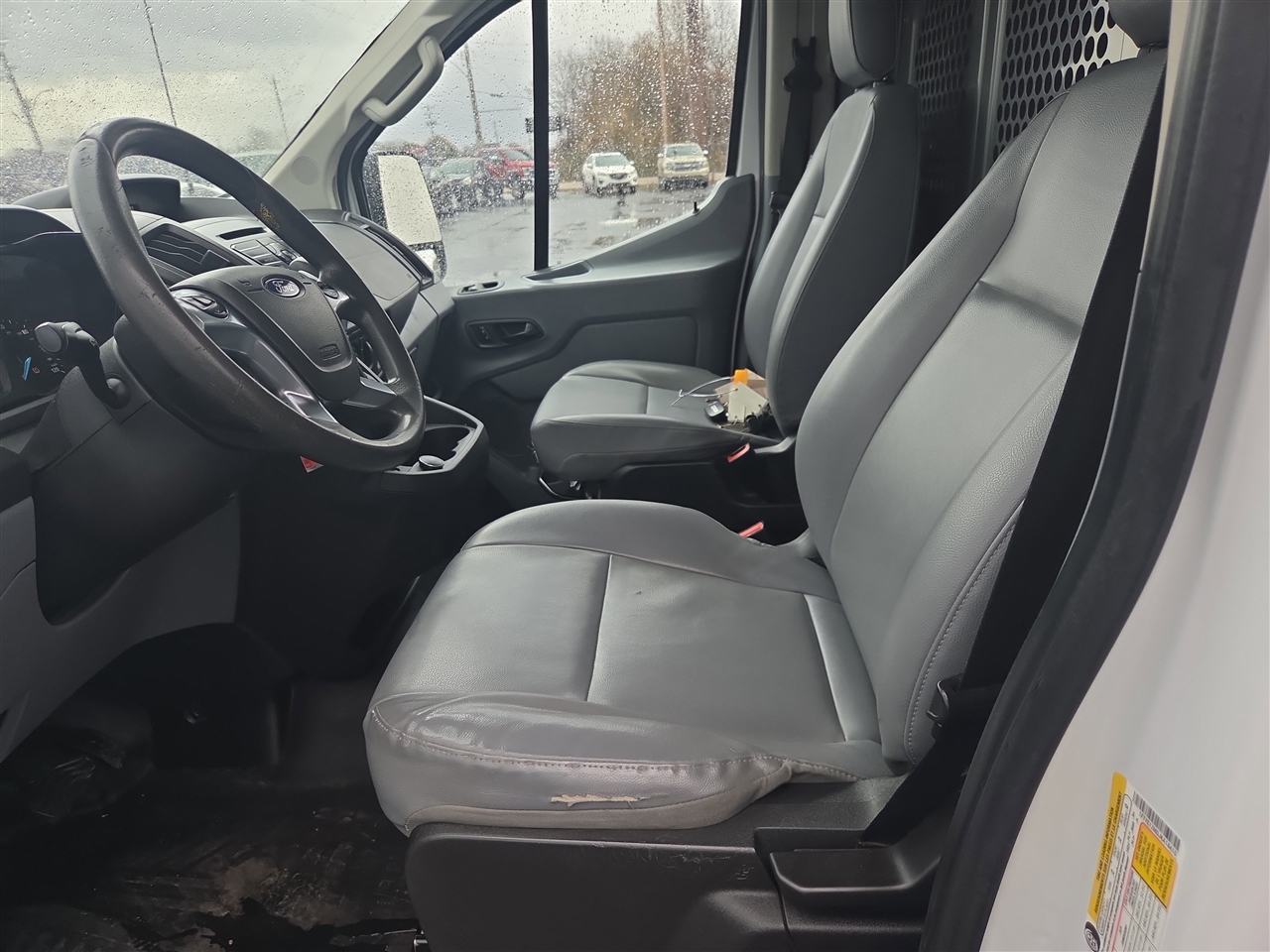 Ford Transit 150 Van Low Roof 60/40 Pass. 130-in. WB 2018