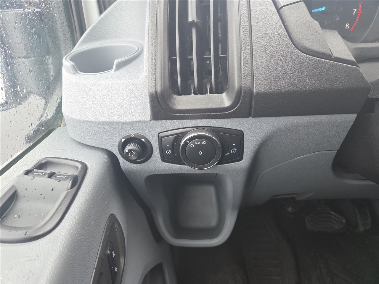 Ford Transit 150 Van Low Roof 60/40 Pass. 130-in. WB 2018