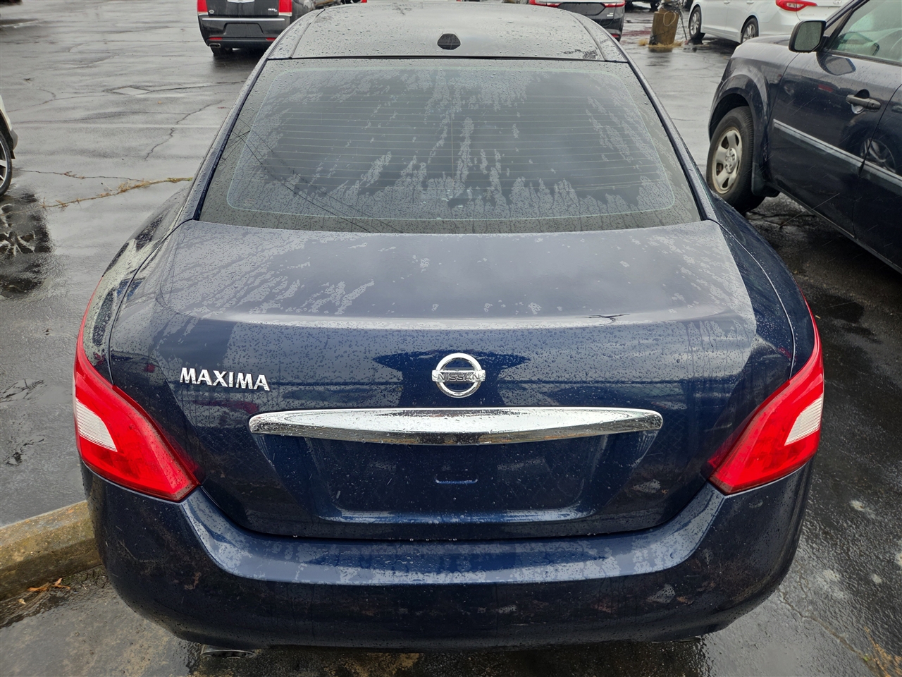 Nissan Maxima S 2009