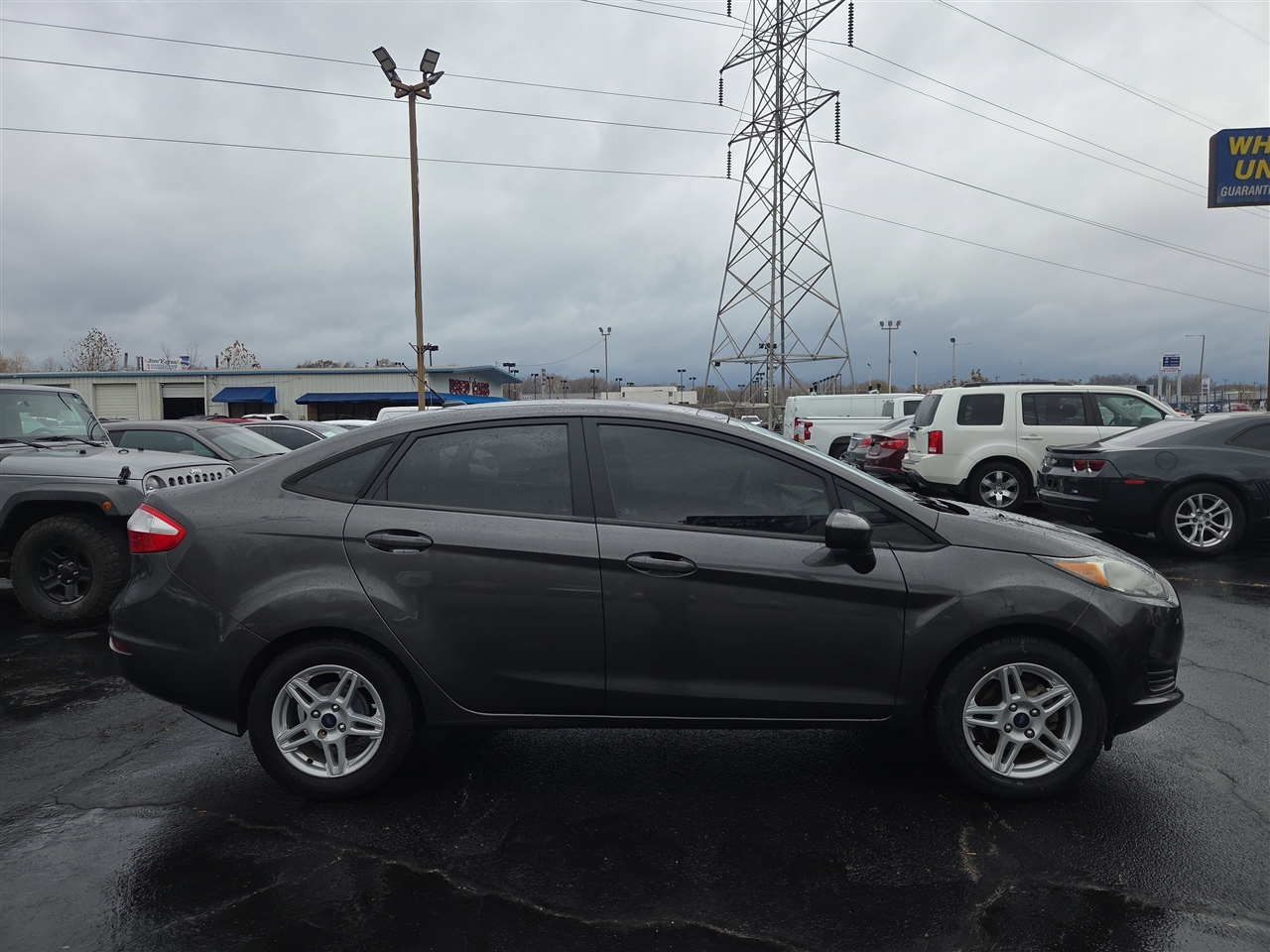 Ford Fiesta SE Sedan 2017