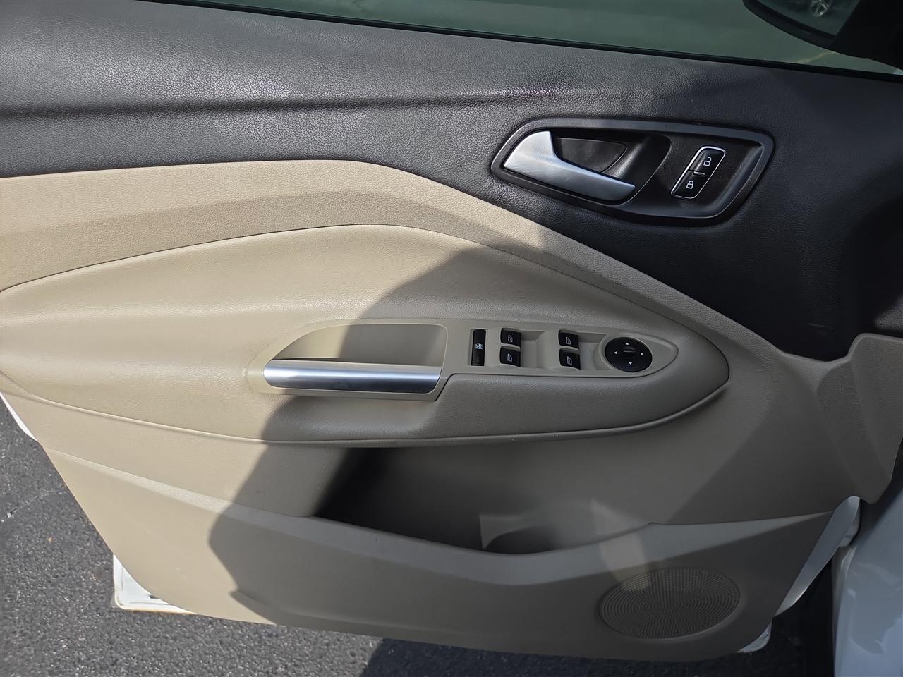 Ford Escape SE FWD 2014