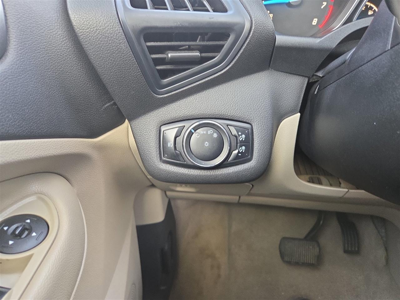 Ford Escape SE FWD 2014