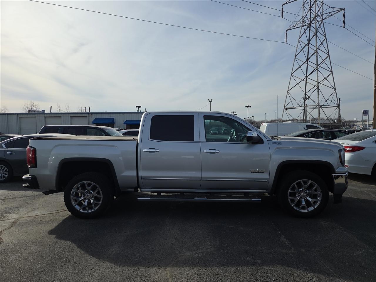 GMC Sierra 1500 SLT Crew Cab Long Box 4WD 2018