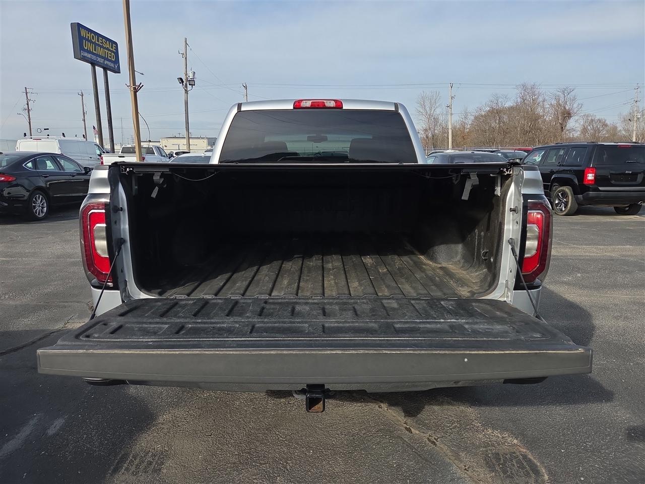GMC Sierra 1500 SLT Crew Cab Long Box 4WD 2018