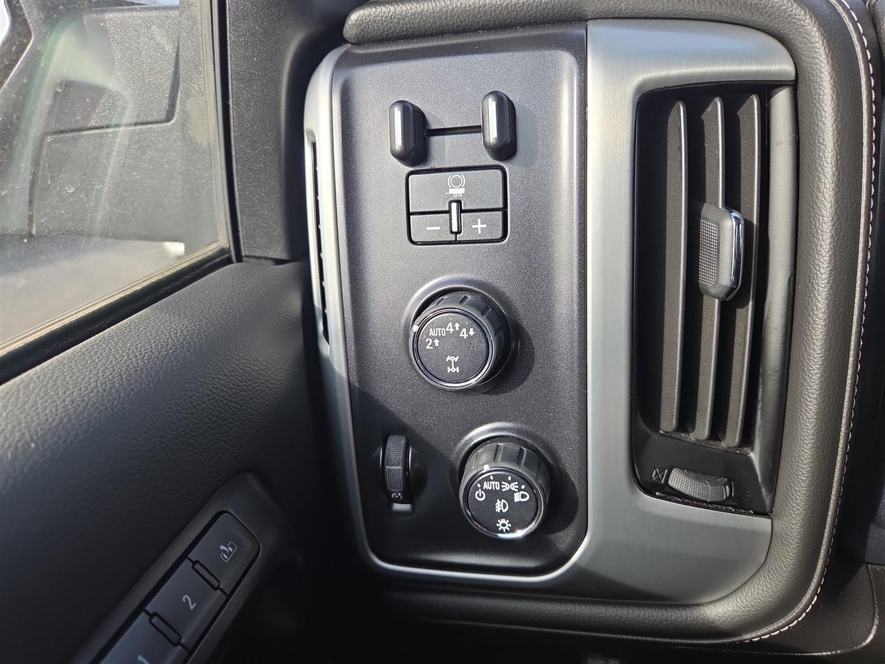 GMC Sierra 1500 SLT Crew Cab Long Box 4WD 2018