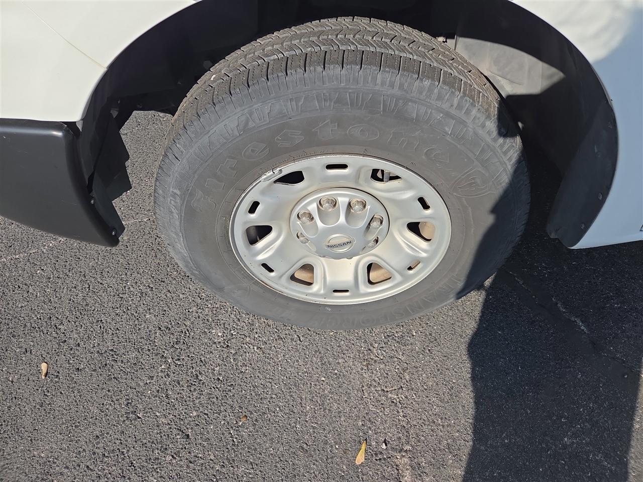 Nissan NV Cargo 1500 SV 2017