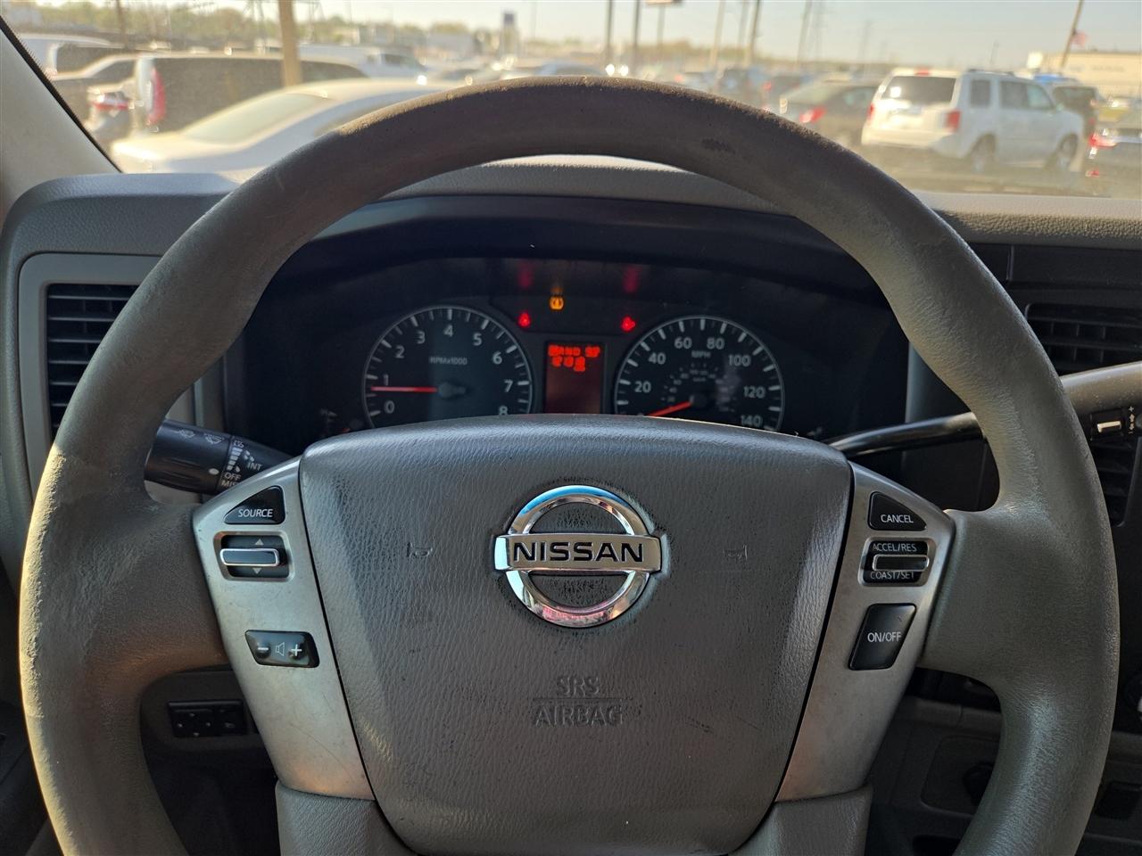 Nissan NV Cargo 1500 SV 2017