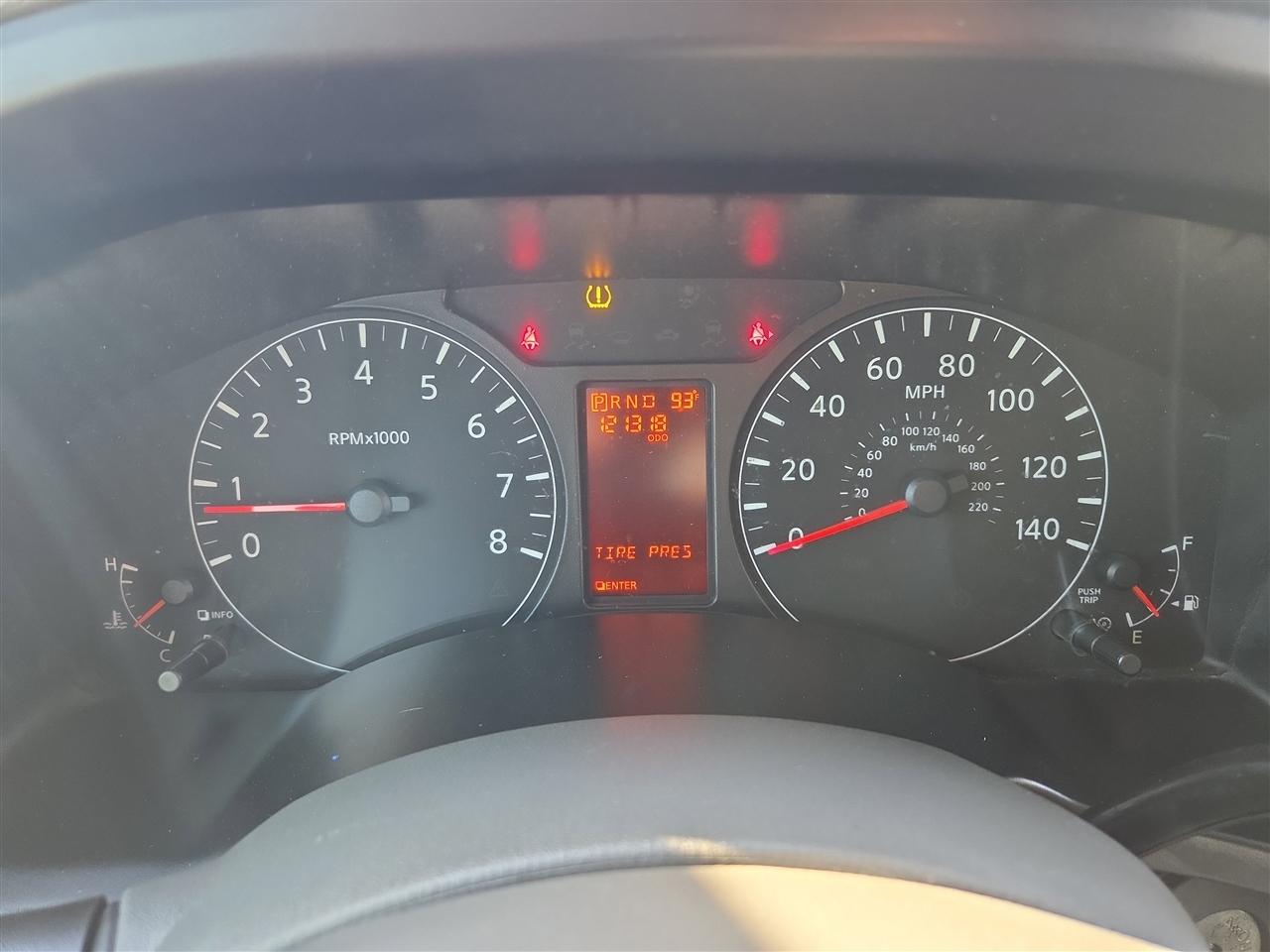 Nissan NV Cargo 1500 SV 2017