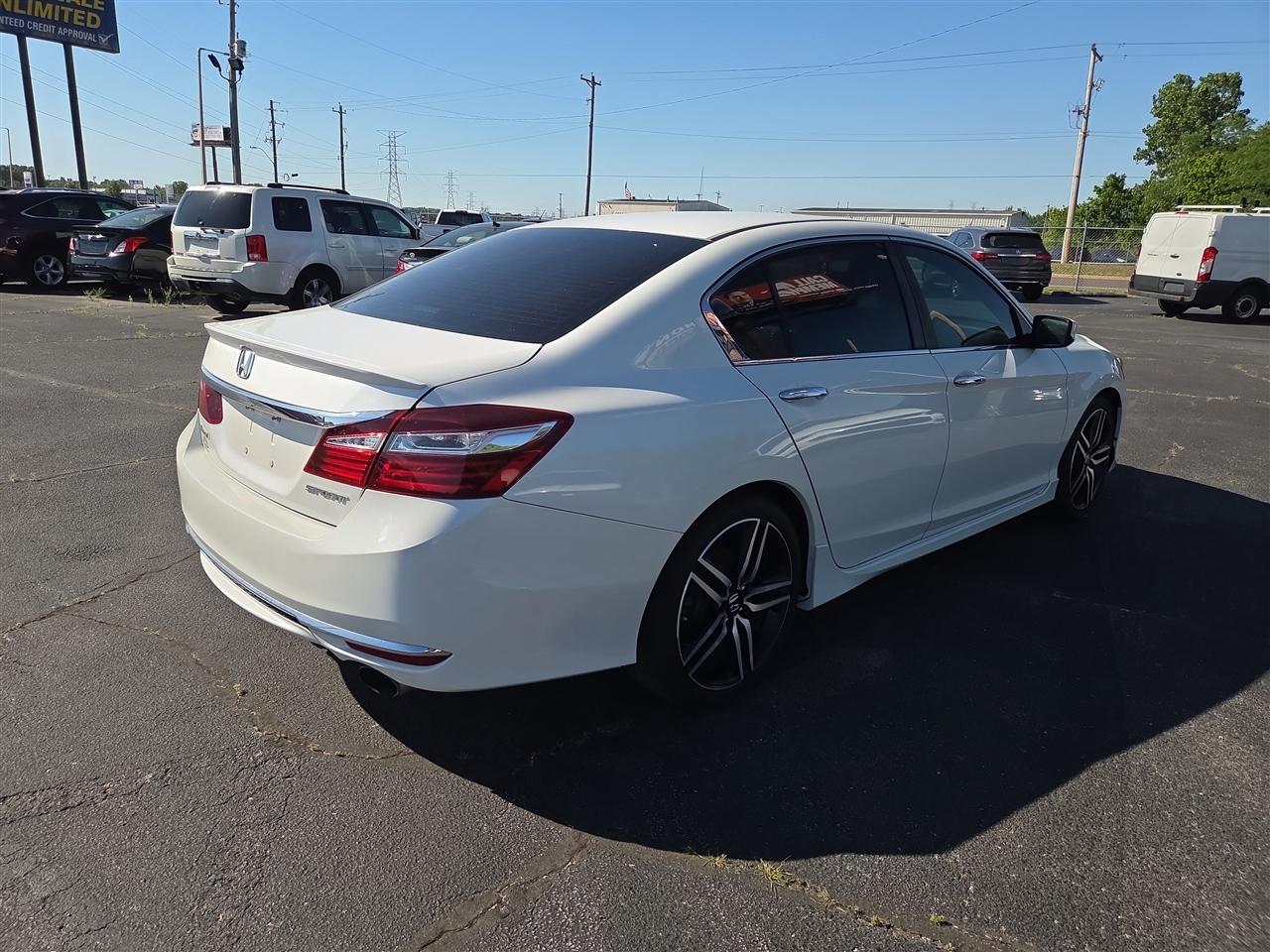 Honda Accord Sport Sedan CVT 2016