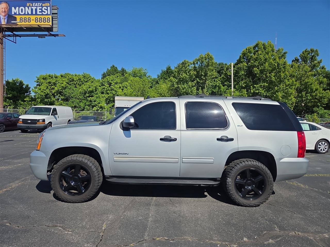 GMC Yukon SLT 2WD 2013
