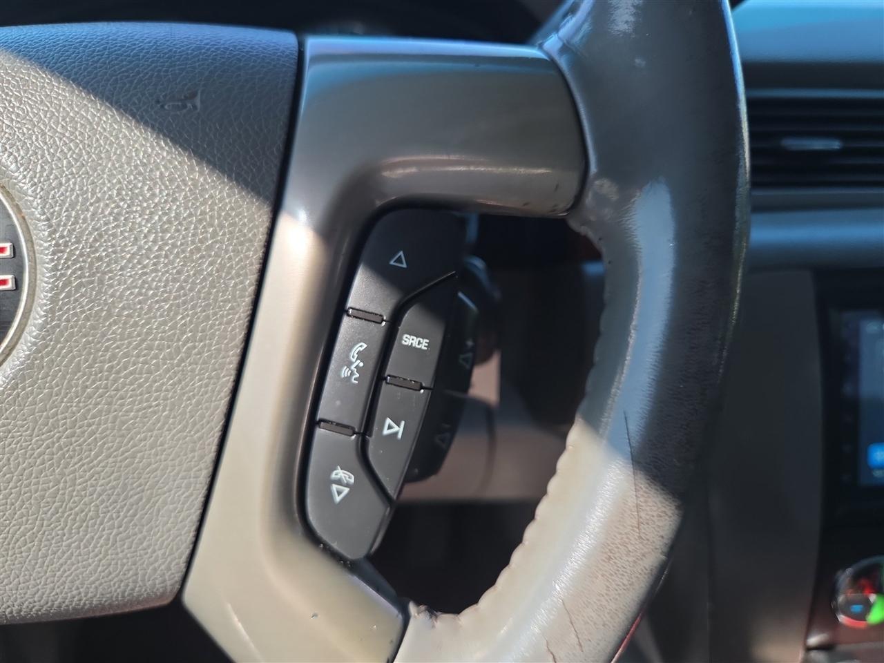 GMC Yukon SLT 2WD 2013