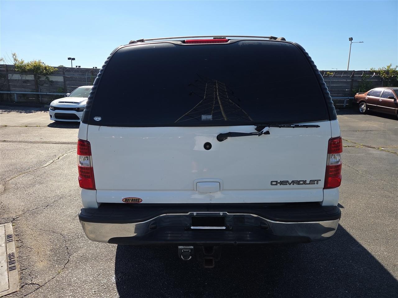 Chevrolet Suburban 1500 2WD 2005