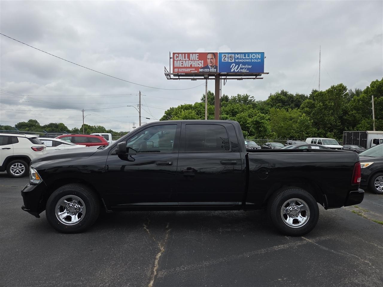 RAM 1500 Tradesman/Express Crew Cab SWB 2WD 2014