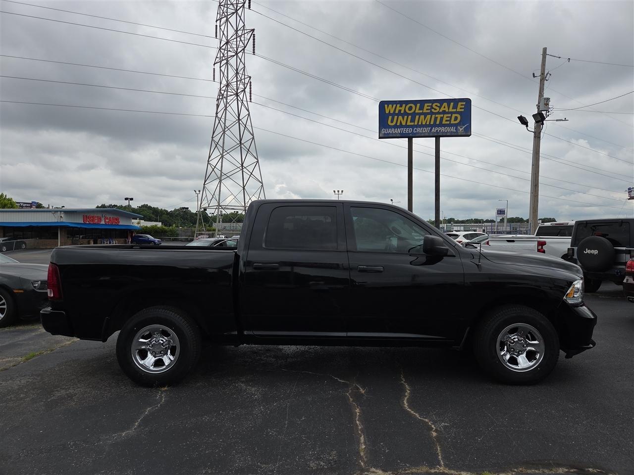 RAM 1500 Tradesman/Express Crew Cab SWB 2WD 2014