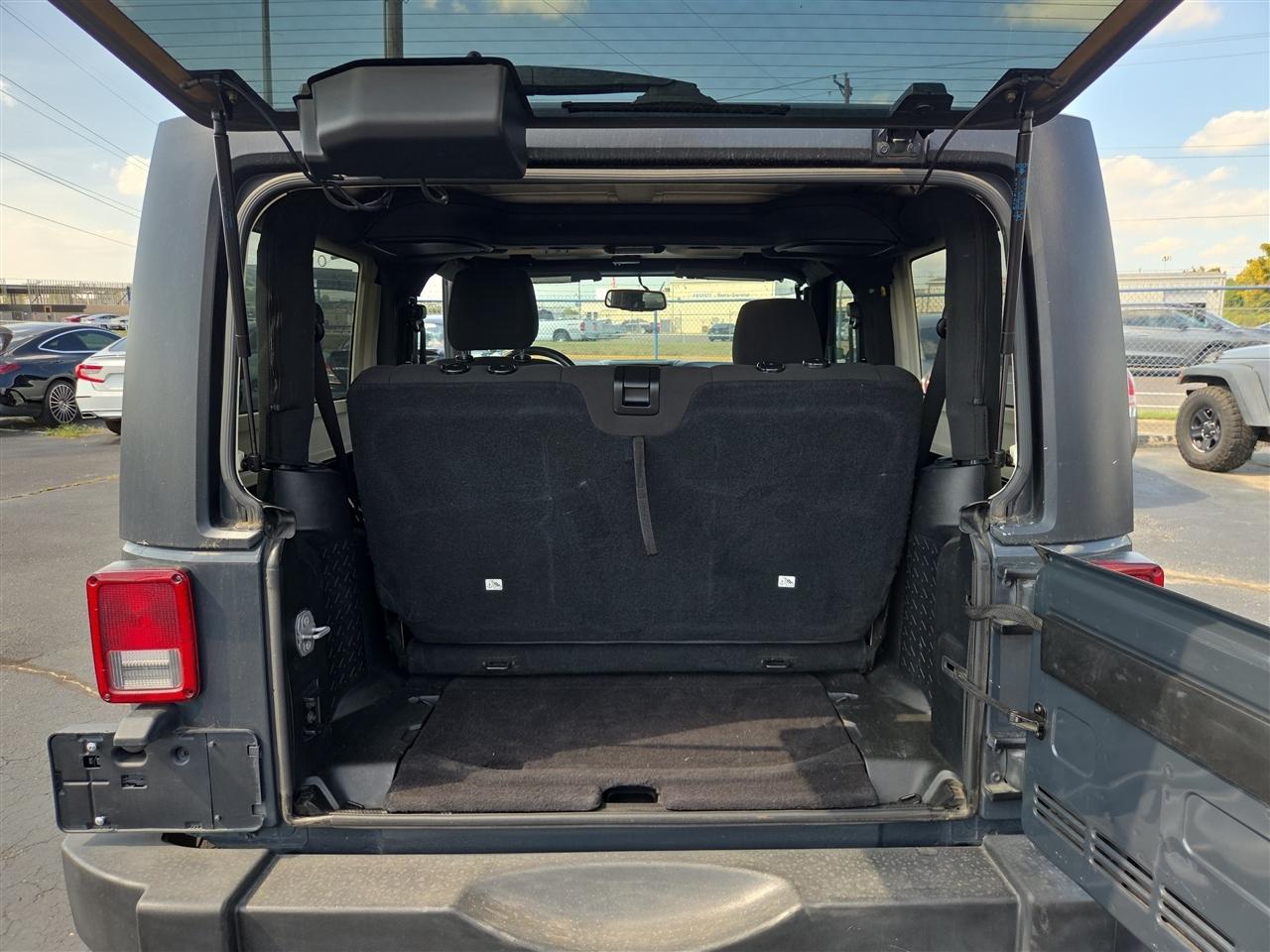 Jeep Wrangler 4WD 2dr Sport 2016