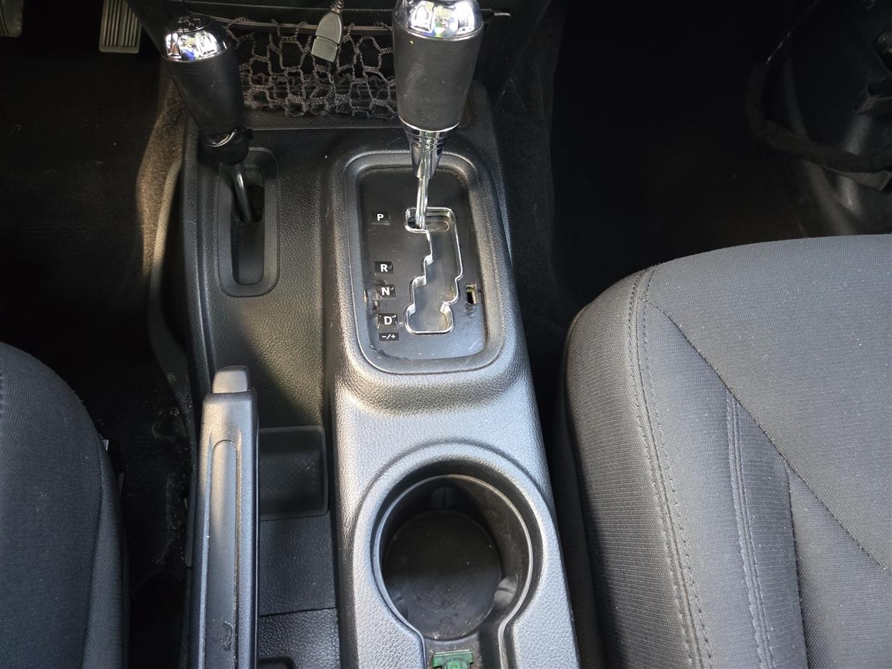 Jeep Wrangler 4WD 2dr Sport 2016