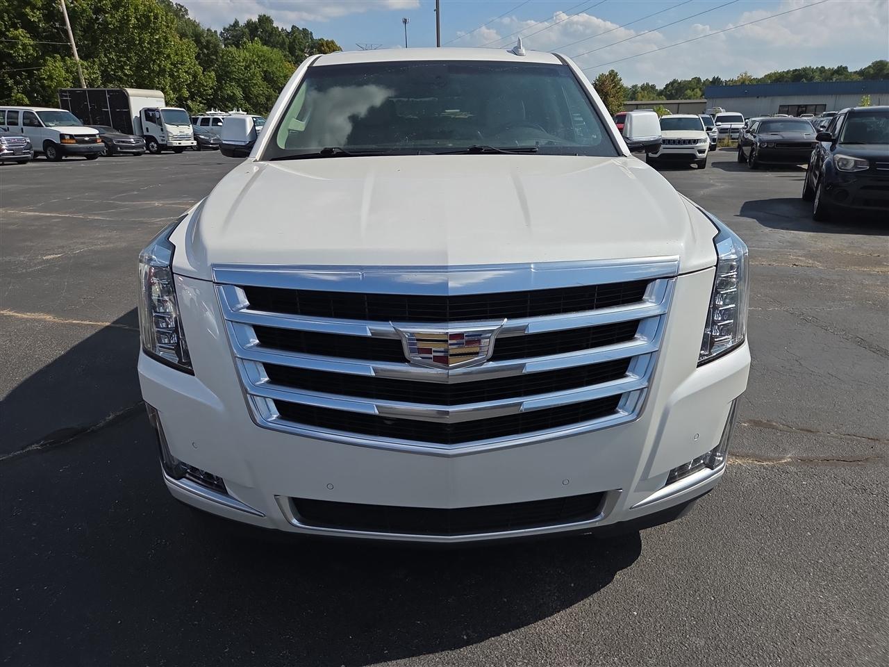 Cadillac Escalade 2WD 4dr Luxury 2017