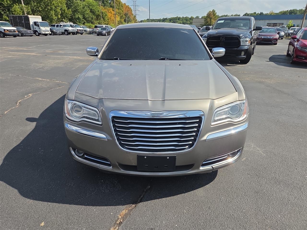 Chrysler 300 4dr Sdn 300C RWD 2014