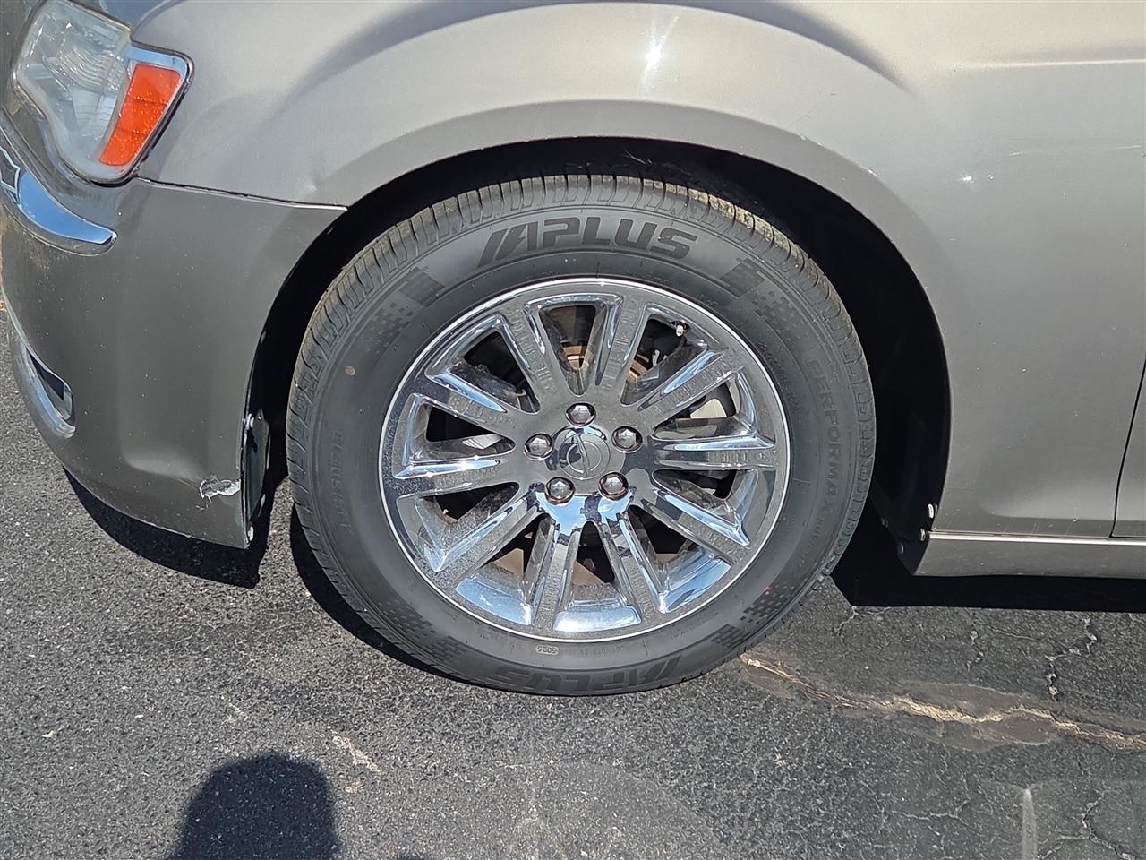 Chrysler 300 4dr Sdn 300C RWD 2014