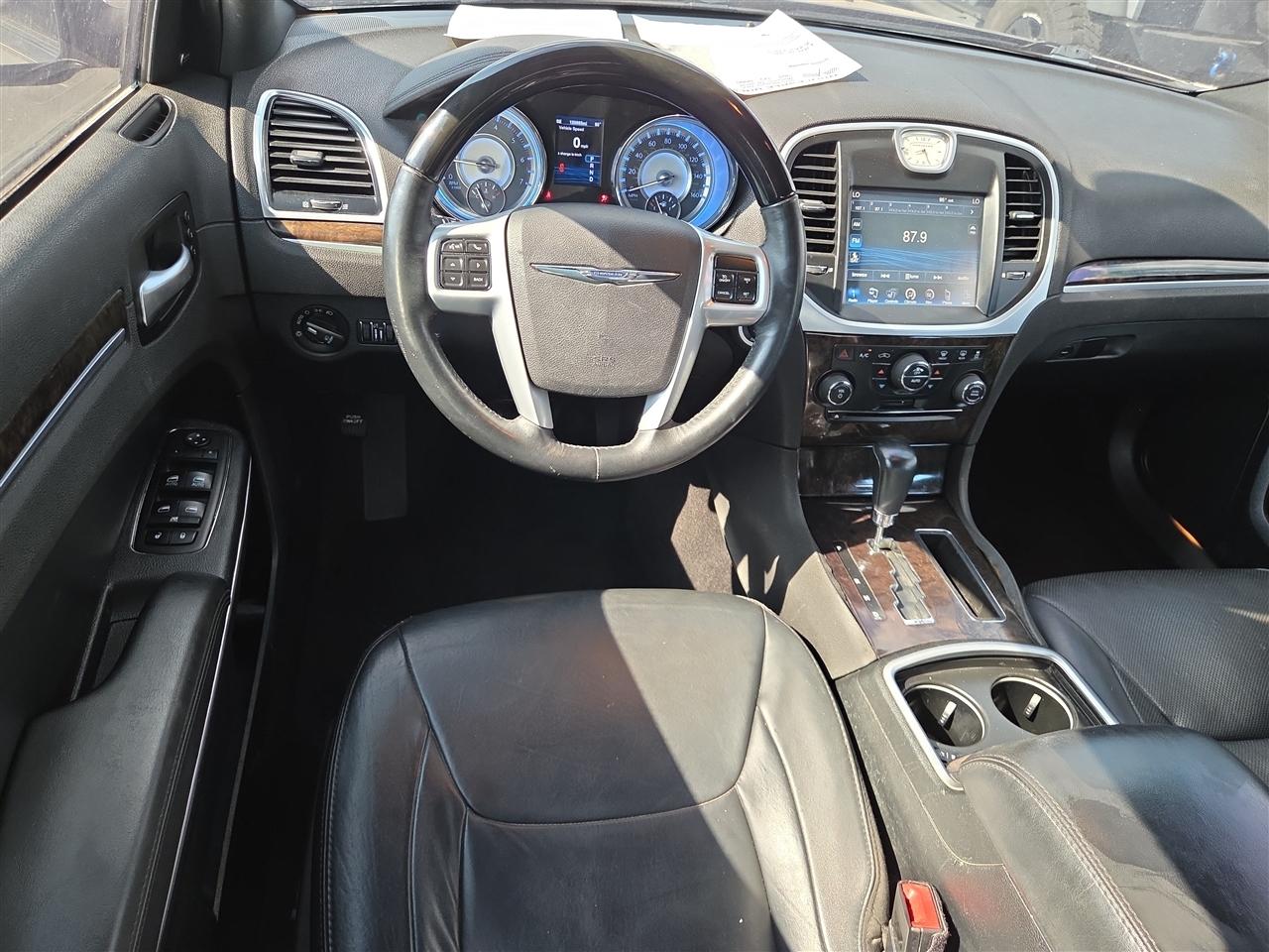 Chrysler 300 4dr Sdn 300C RWD 2014