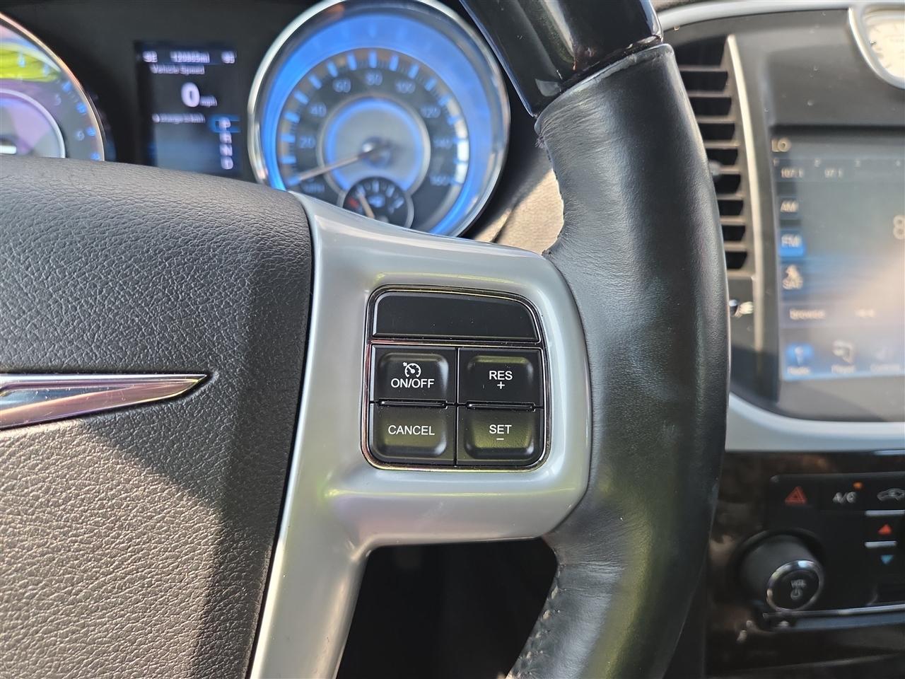 Chrysler 300 4dr Sdn 300C RWD 2014