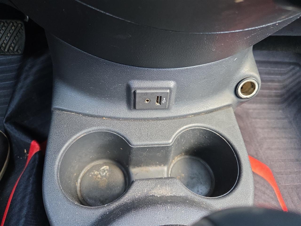 Nissan Versa Sedan SV CVT 2017