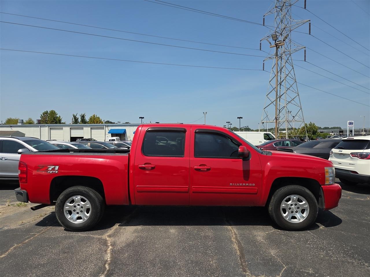 Chevrolet Silverado 1500 4WD Crew Cab 143.5" LT 2013