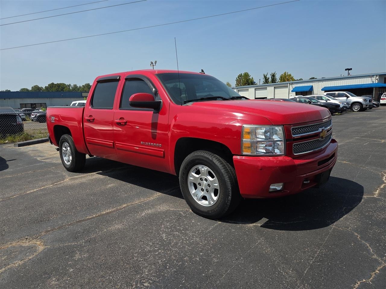Chevrolet Silverado 1500 4WD Crew Cab 143.5" LT 2013