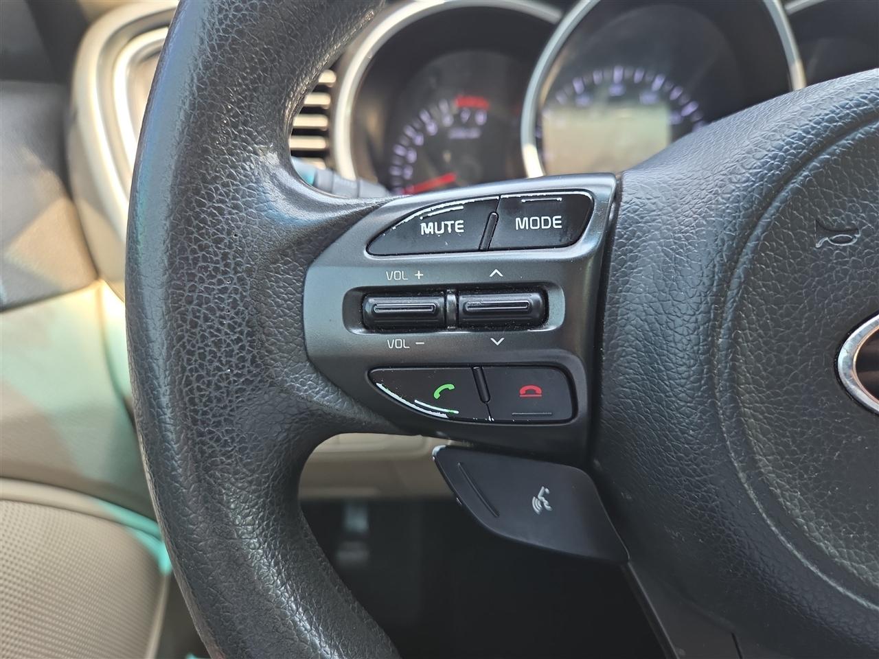 Kia Optima 4dr Sdn LX 2015