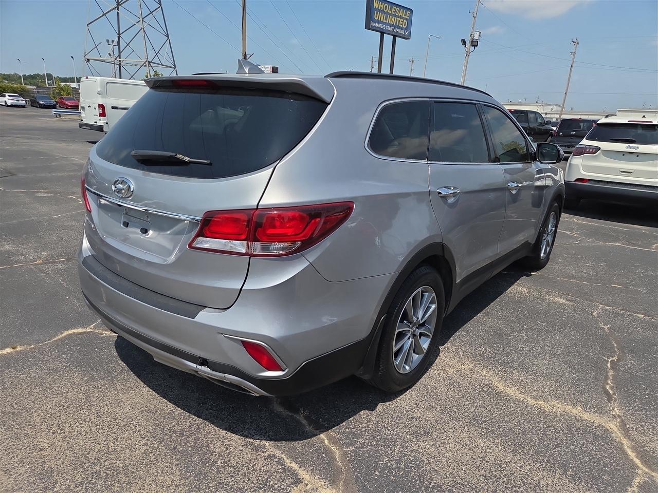 Hyundai Santa Fe SE 3.3L Auto 2017