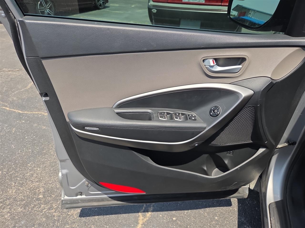 Hyundai Santa Fe SE 3.3L Auto 2017