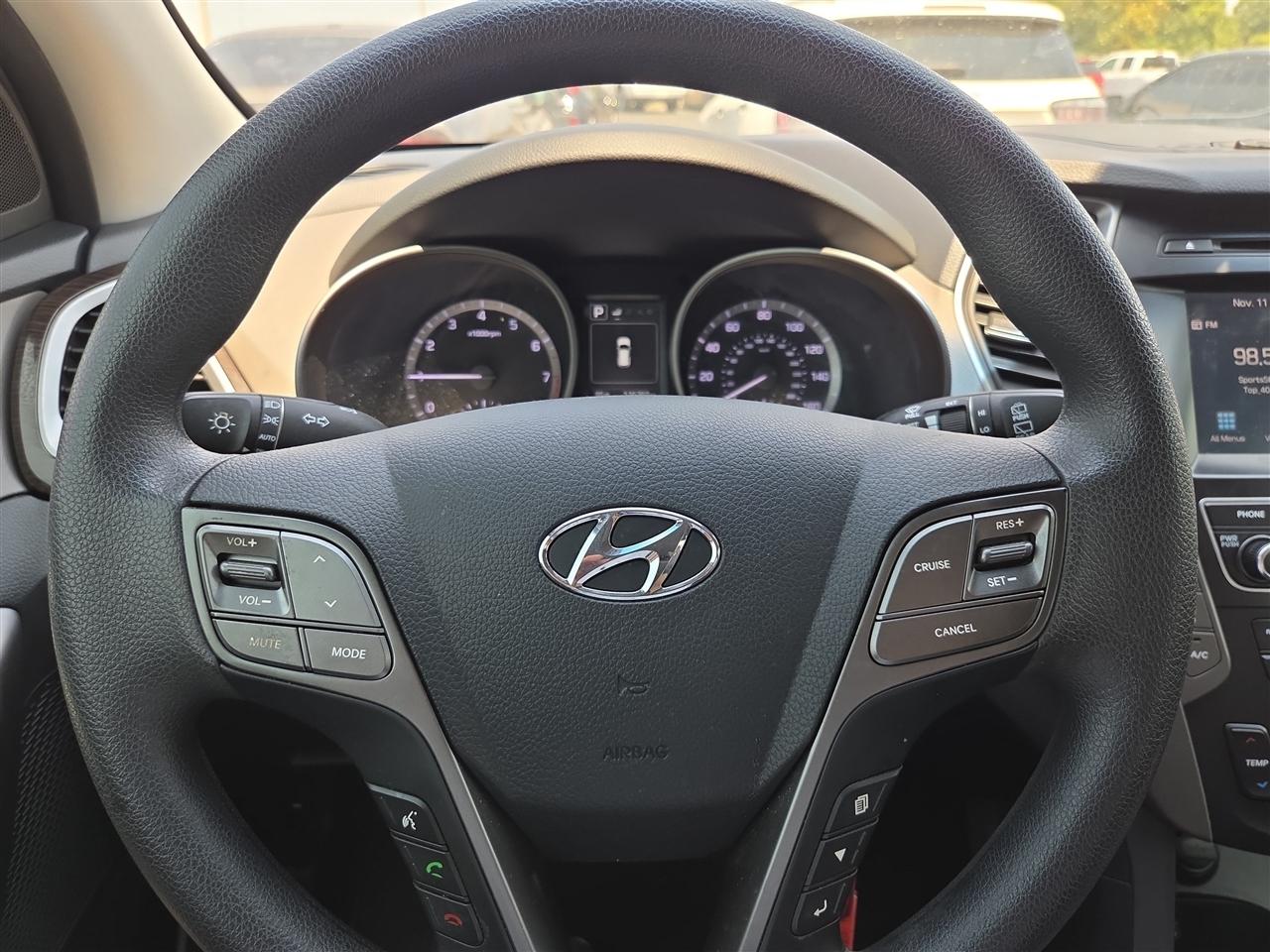 Hyundai Santa Fe SE 3.3L Auto 2017