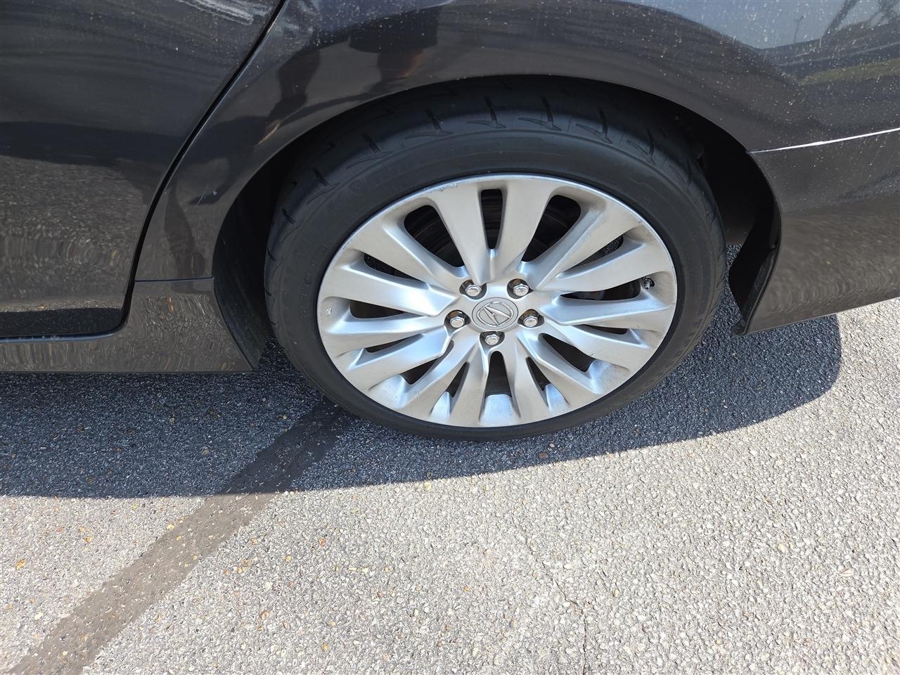 Acura RLX 4dr Sdn Tech Pkg 2014