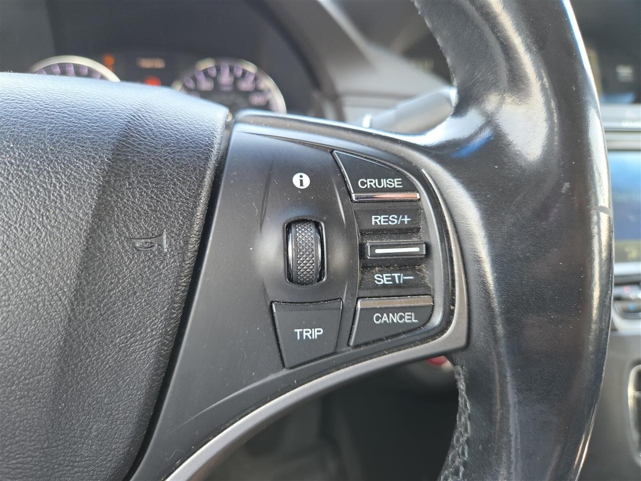 Acura RLX 4dr Sdn Tech Pkg 2014