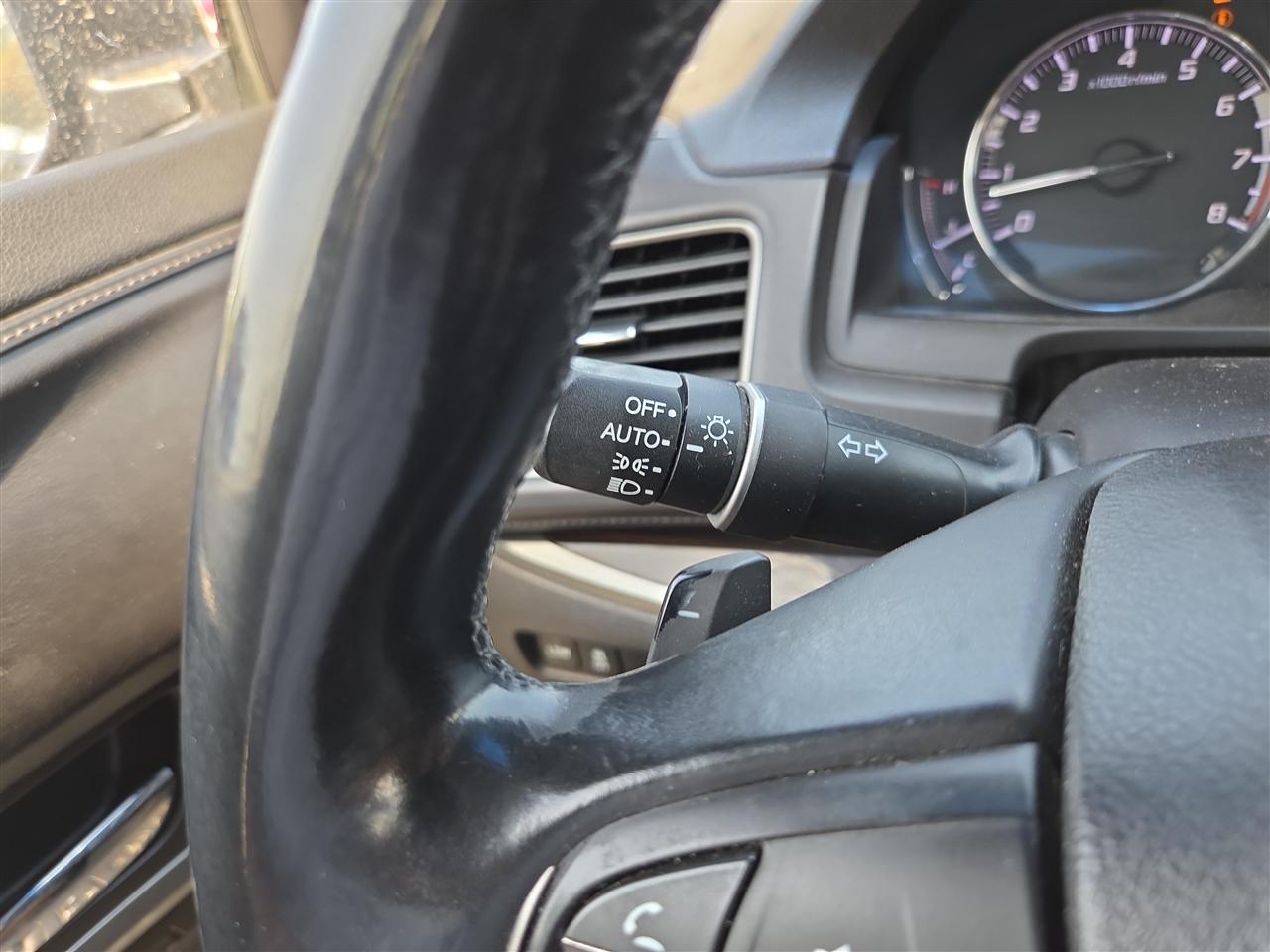 Acura RLX 4dr Sdn Tech Pkg 2014