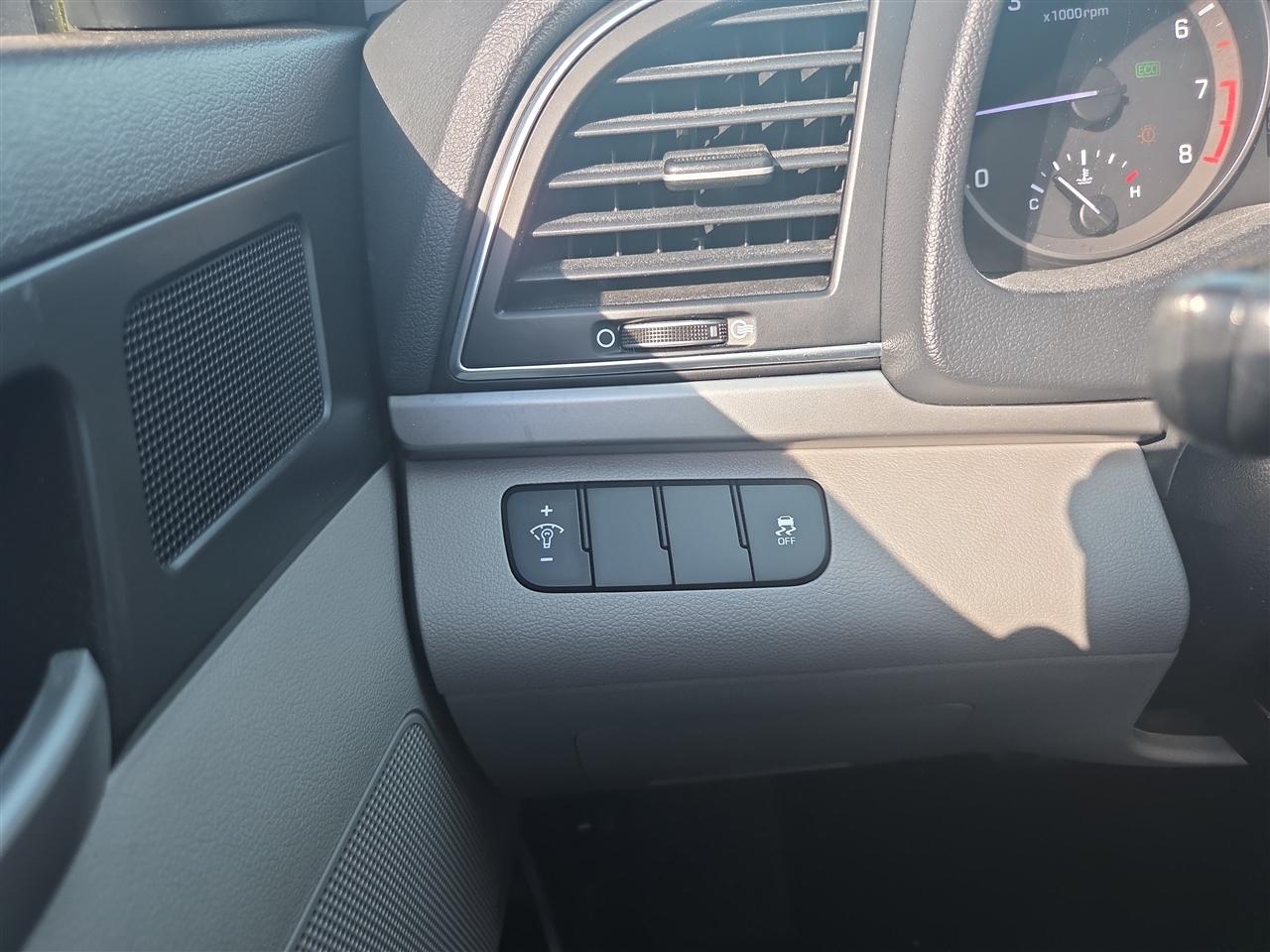 Hyundai Elantra SE 2.0L Auto (Ulsan Plant) 2017