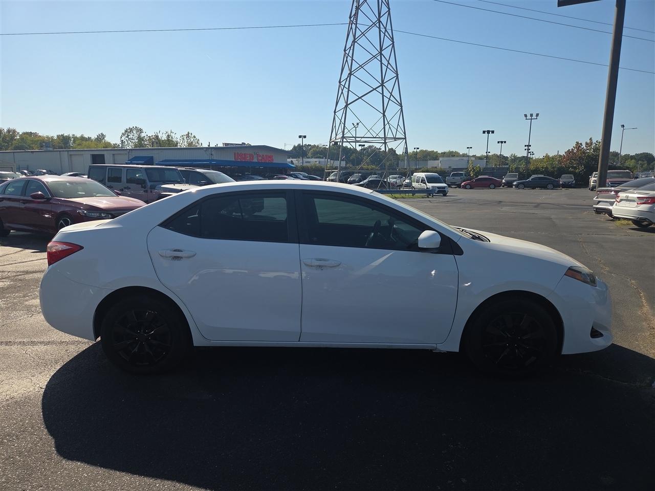 Toyota Corolla 50th Anniversary Special Edition CVT (Natl) 2017