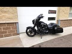 2021 Harley-Davidson FLHX 