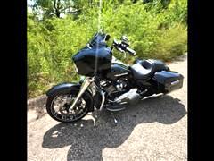 2020 Harley-Davidson FLHX 