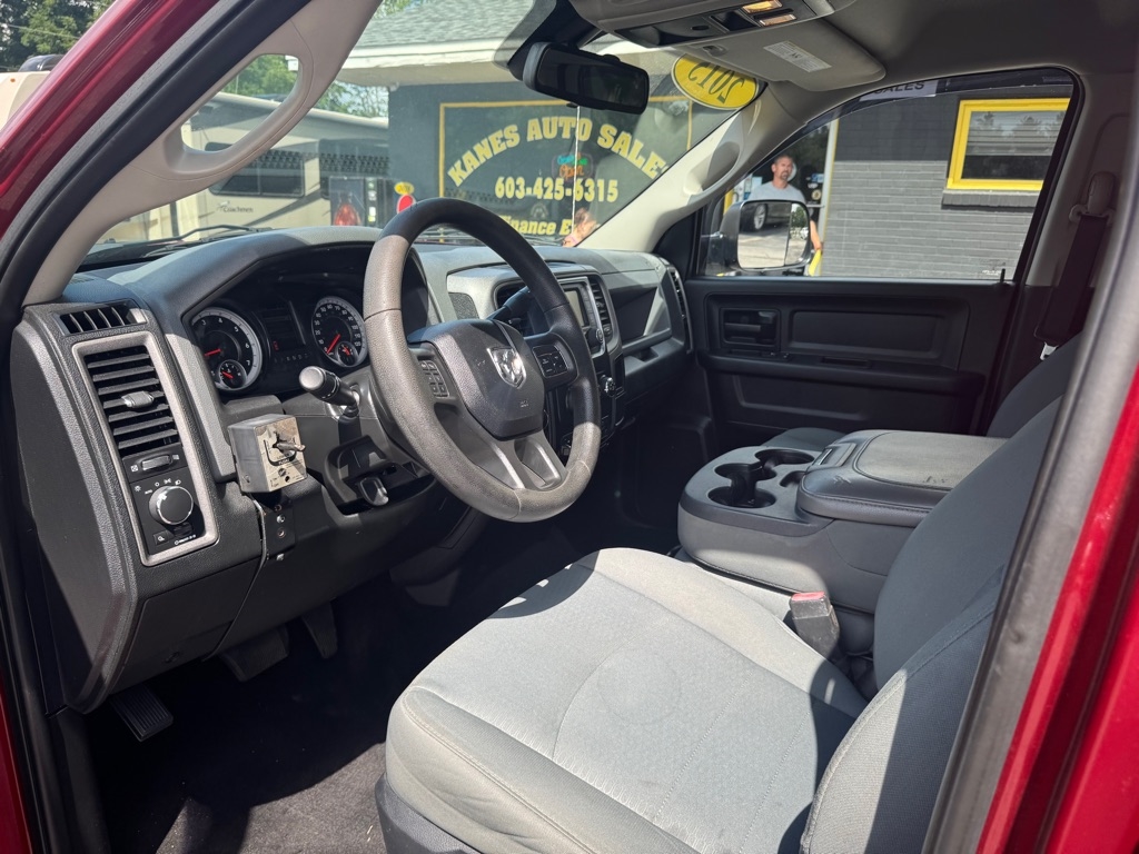 RAM 2500 Tradesman Crew Cab SWB 4WD 2015