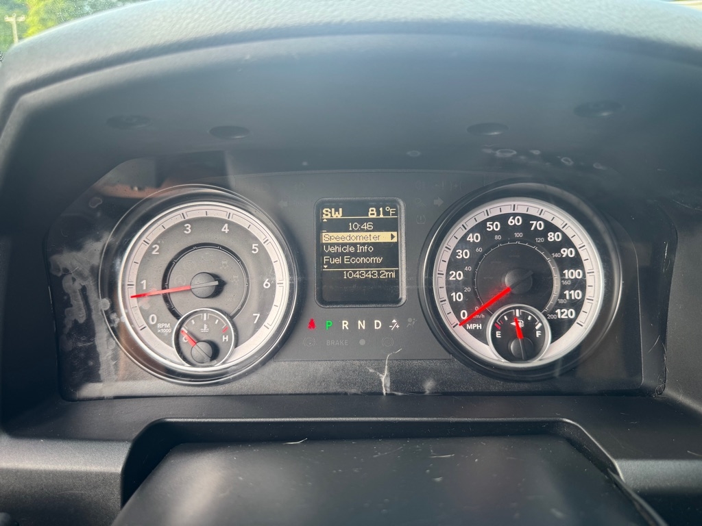 RAM 2500 Tradesman Crew Cab SWB 4WD 2015