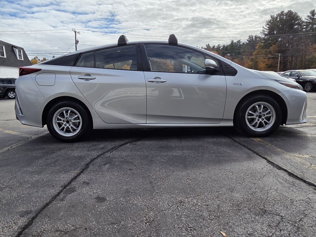 Toyota Prius Prime LE 2021 Toyota Prius Prime LE 2021