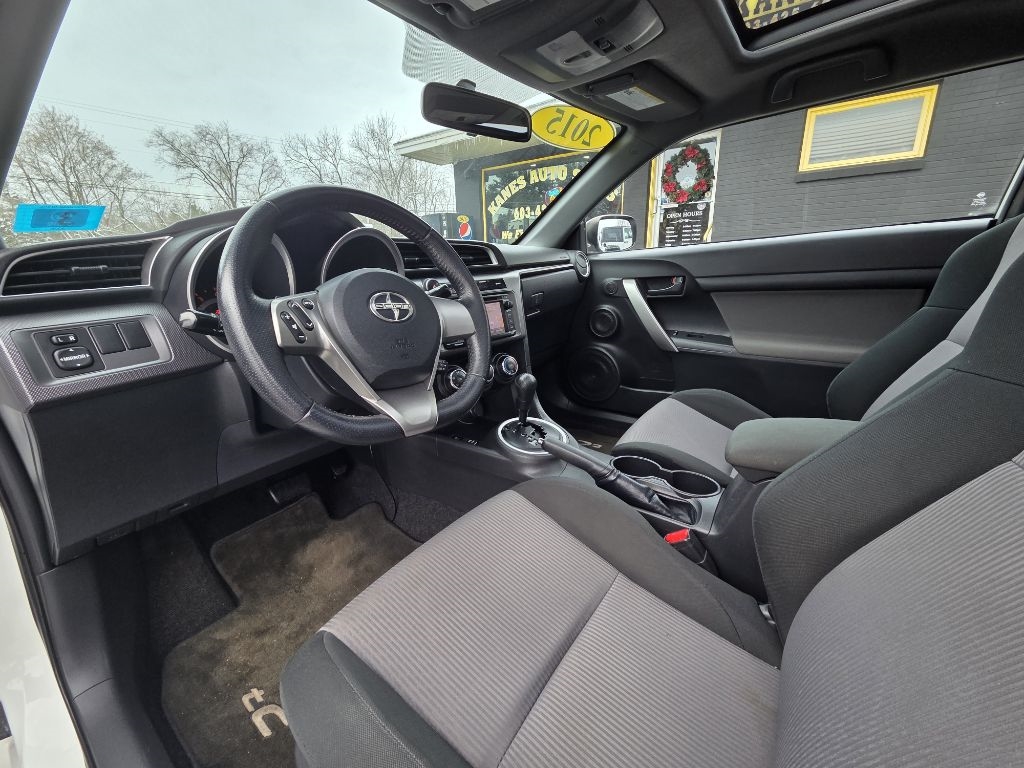 Scion tC Sports Coupe 6-Spd AT 2015