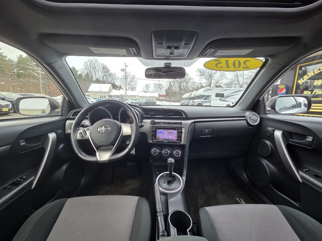 Scion tC Sports Coupe 6-Spd AT 2015