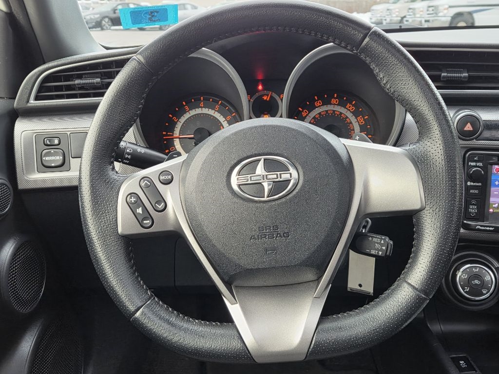 Scion tC Sports Coupe 6-Spd AT 2015